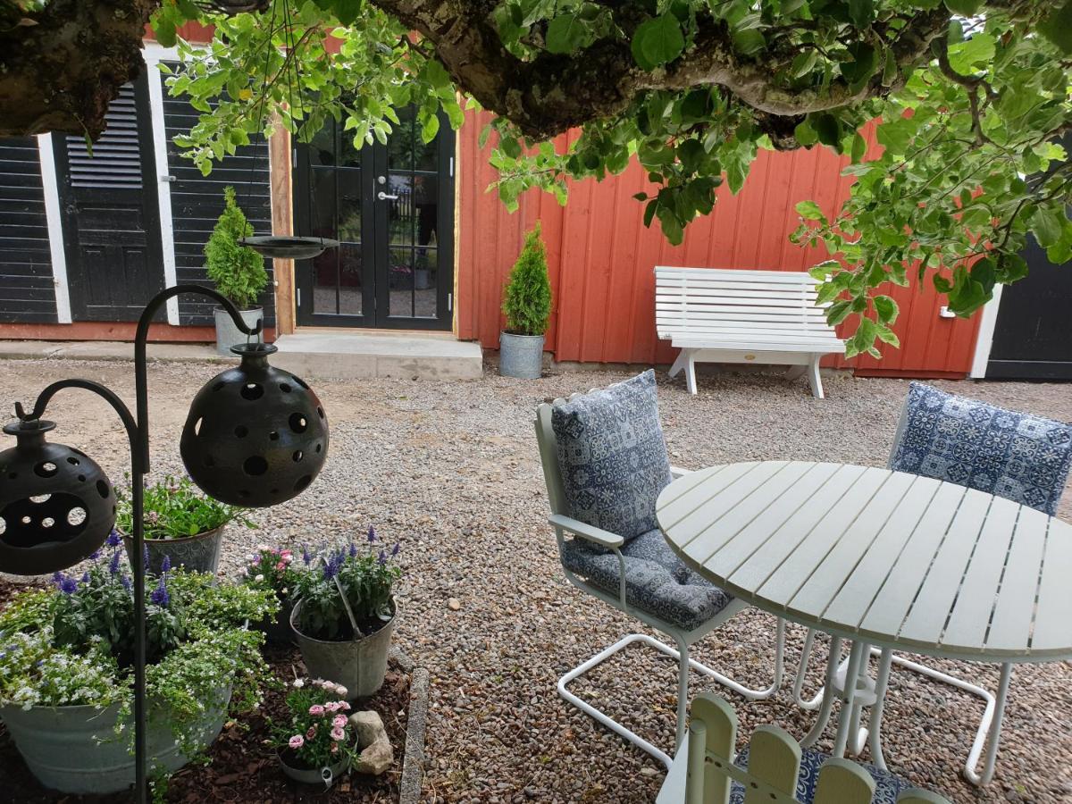 Gardshus Med Spabad Utomhus * Vadstena